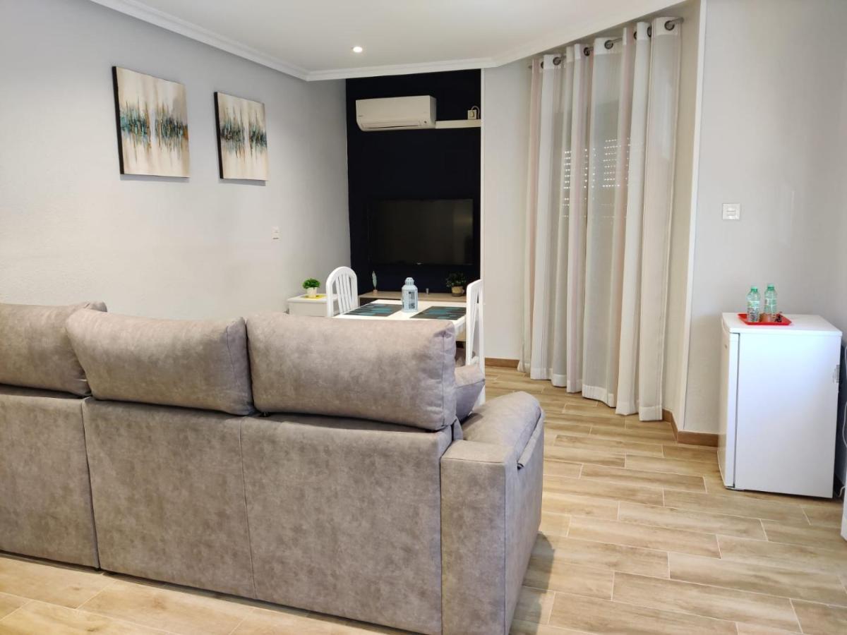 Duerme A Gusto - Tu Habitacion Acogedora En Torredonjimeno Extérieur photo
