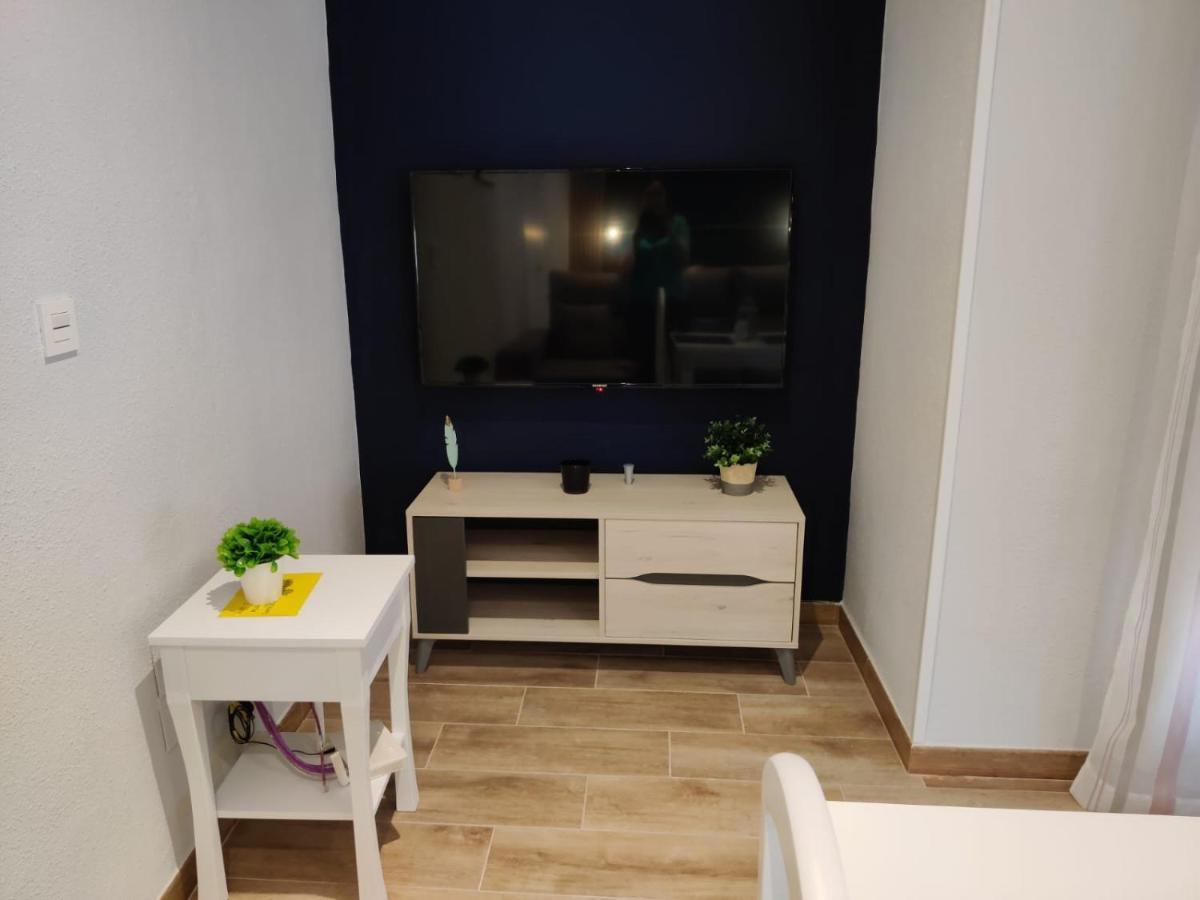 Duerme A Gusto - Tu Habitacion Acogedora En Torredonjimeno Extérieur photo